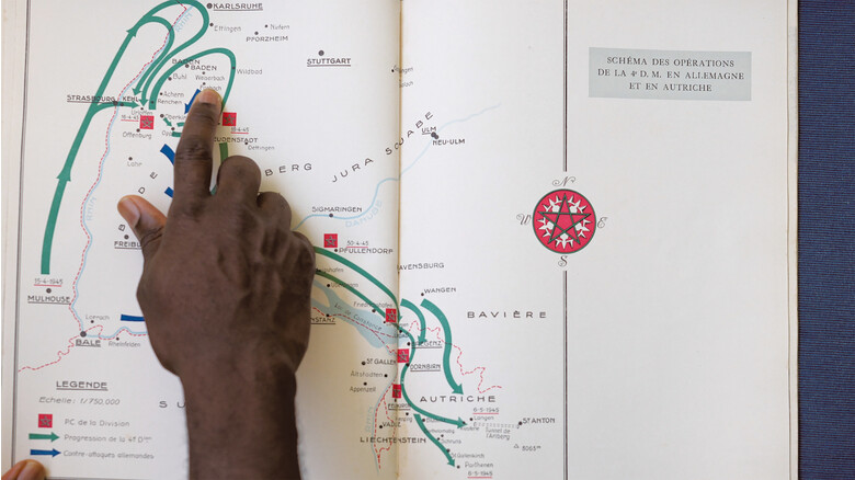 Filmsequenzen aus dem Film Avec la 4e Division Marocaine de Montagne