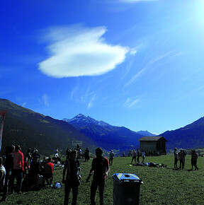 Linsenförmige Wolke in Graubünden