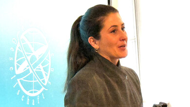 Die Idee, aus diesen Erinnerungen ein Buch zu schaffen, wurde von Stadträtin Natascha Soursa aufgegriffen